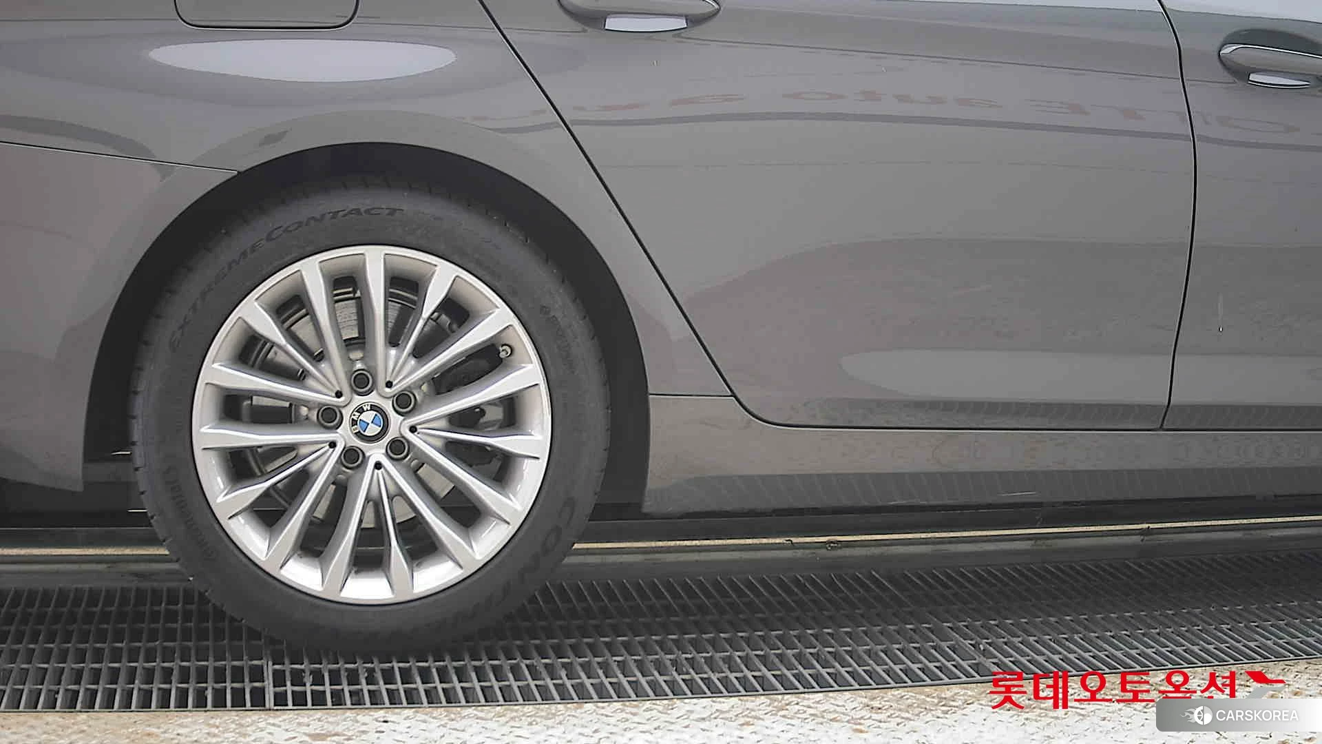 BMW  530i id 4504426 из Кореи 16