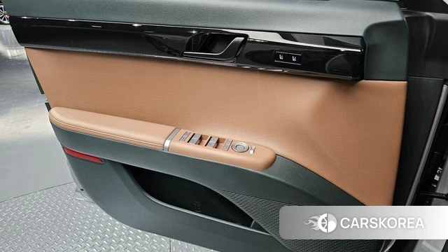 Hyundai Grandeur Hybrid (GN7) id 4941913 из Кореи 16