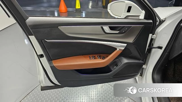 Audi A6 (C8) id 4310291 из Кореи 16