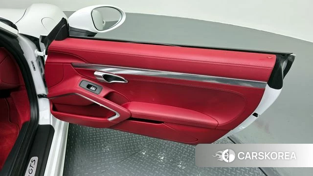 Porsche 718 Boxster id 4292001 из Кореи 16