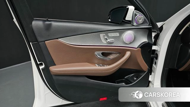 Mercedes-Benz E-Class W213 id 4225387 из Кореи 16