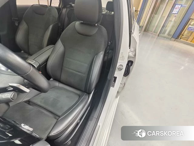 Mercedes-Benz Class A id 4321119 из Китая 16