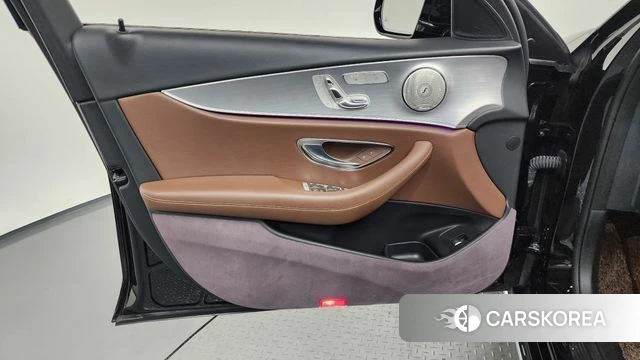 Mercedes-Benz E-Class W213 id 4770285 из Кореи 16