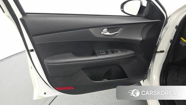 Kia Come New K3 id 4530719 из Кореи 16