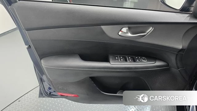 Kia Come New K3 id 4677508 из Кореи 16