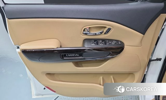 Kia The New Carnival id 4937427 из Кореи 16