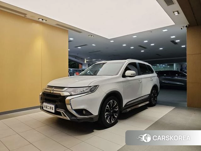 Mitsubishi  Outlander id 4221388 из Китая 16