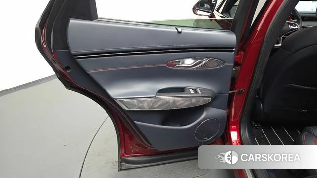 Genesis GV70 id 4489887 из Кореи 16