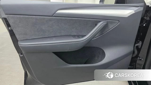 Tesla Model Y id 4506016 из Кореи 16