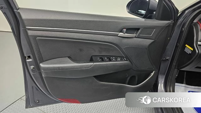 Hyundai Avante AD id 4448215 из Кореи 16