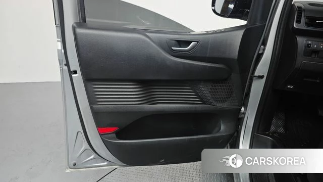 Hyundai Staria id 4614269 из Кореи 16