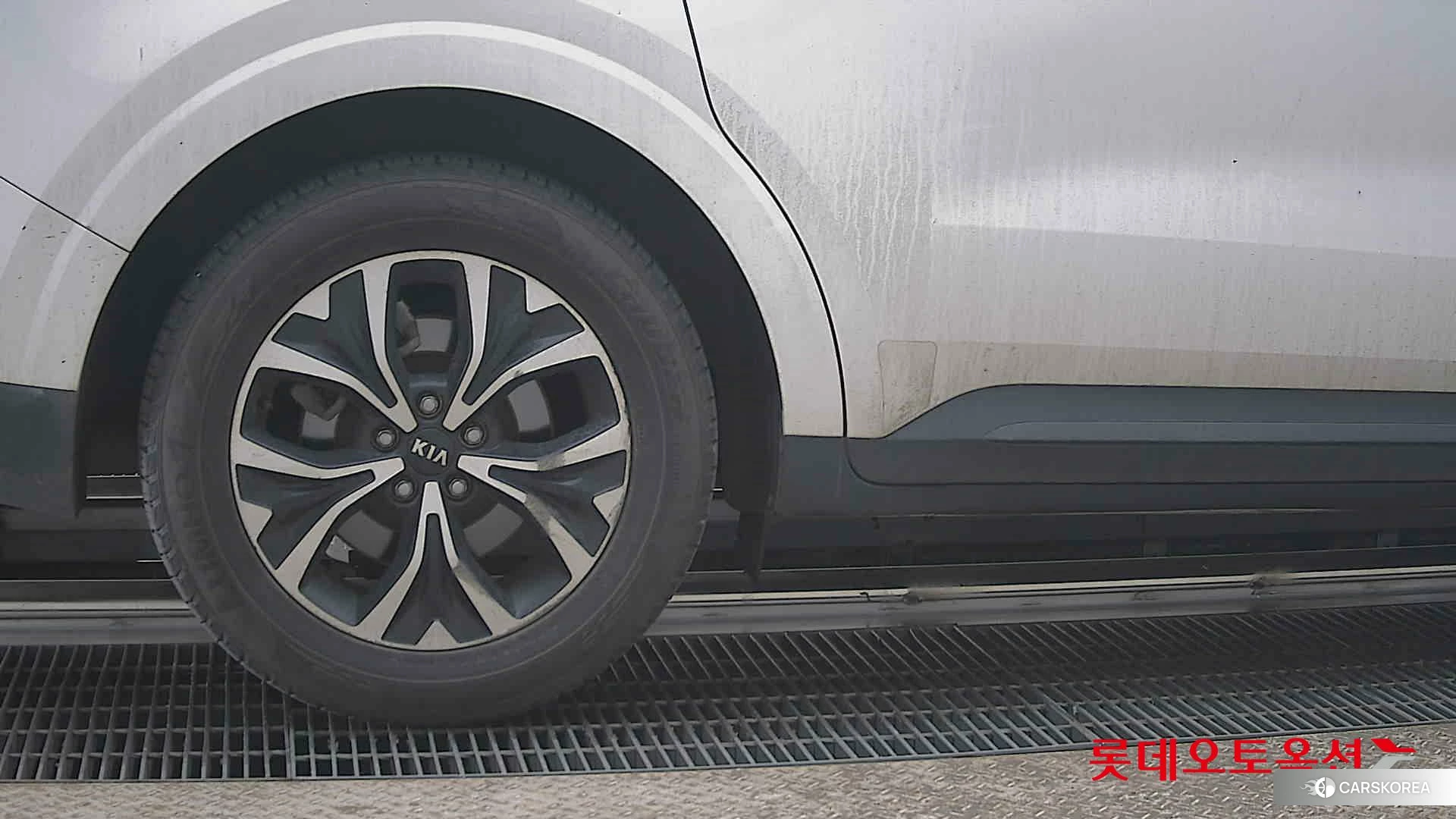 Kia Carnival id 3882122 из Кореи 16