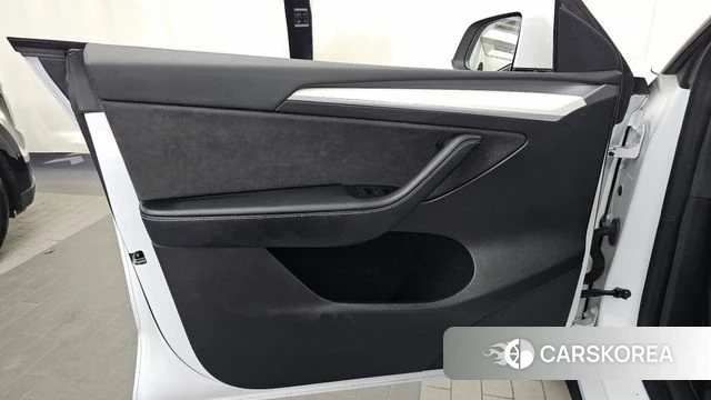 Tesla Model Y id 4792562 из Кореи 16