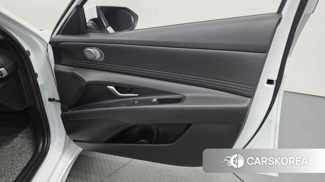 Hyundai The New Avante (CN7) id 4863376 из Кореи 16