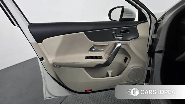 Mercedes-Benz A-Class W177 id 4561371 из Кореи 16