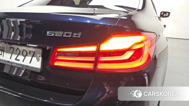 BMW 5 Series (G30) id 4558018 из Кореи 16