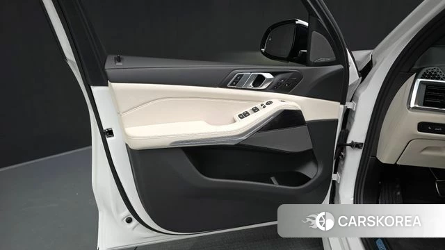 BMW X5 (G05) id 4629869 из Кореи 16