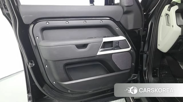 Land Rover Defender (L663) id 4855619 из Кореи 16