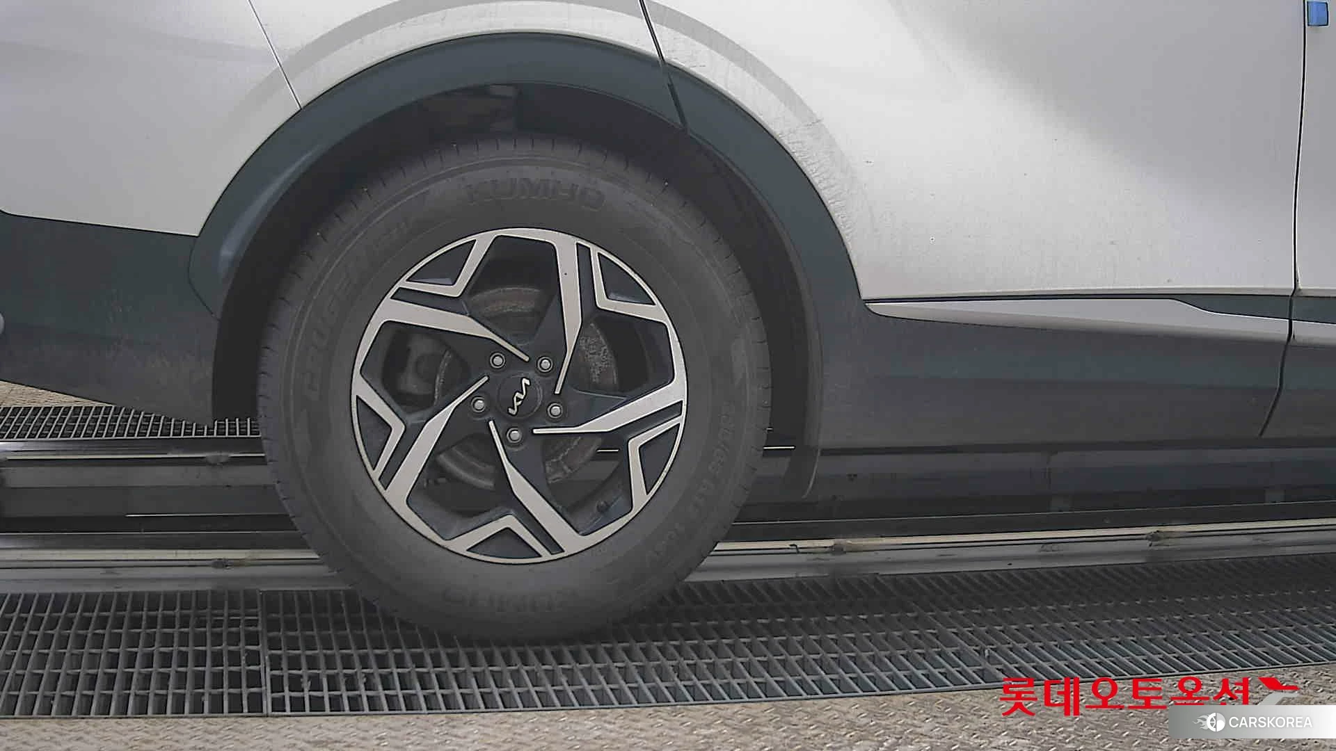 Kia Sportage id 3882092 из Кореи 16