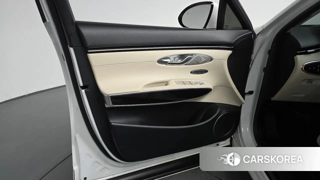 Genesis GV70 id 4355264 из Кореи 16