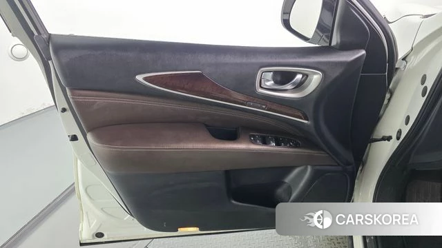 Infiniti QX60 id 4667742 из Кореи 16
