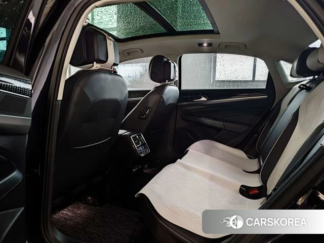 Volkswagen Passat id 4263182 из Китая 16