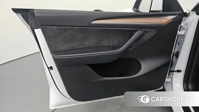 Tesla Model Y id 4834566 из Кореи 16