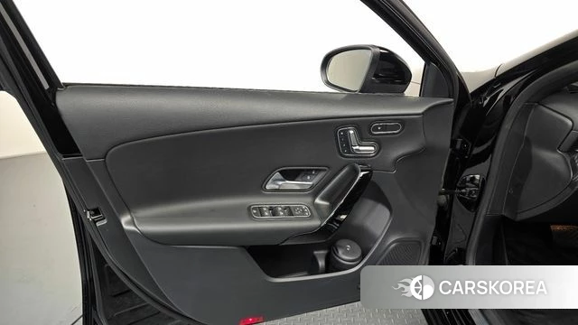 Mercedes-Benz A-Class W177 id 4543029 из Кореи 16