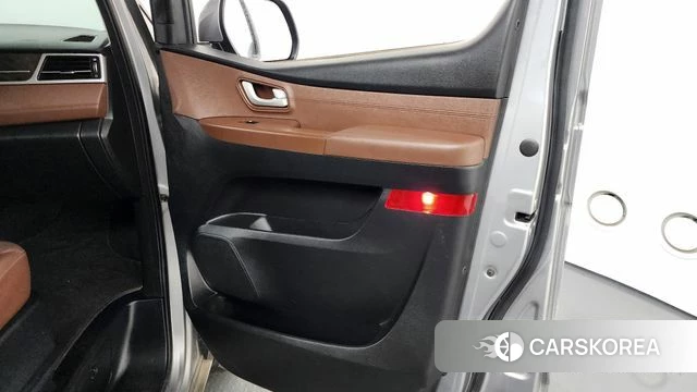 Hyundai The New Grand Starex id 4318146 из Кореи 16