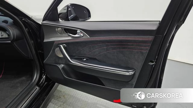 Kia Stinger Meister id 4608758 из Кореи 16