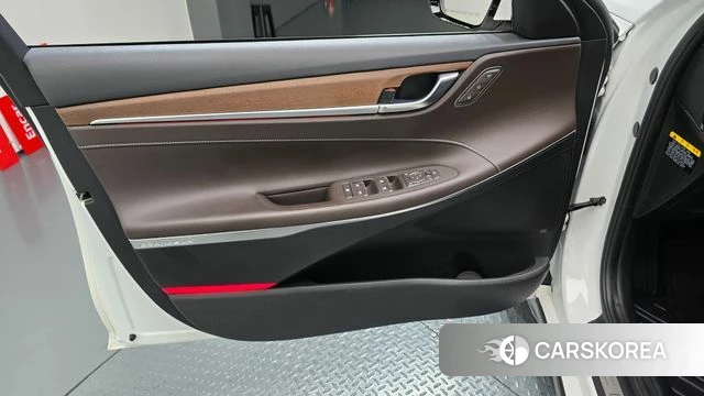 Hyundai Grandeur IG Hybrid id 4520650 из Кореи 16