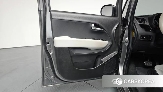 Kia The New Kia Ray EV id 4266578 из Кореи 16