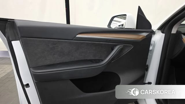 Tesla Model Y id 4710836 из Кореи 16