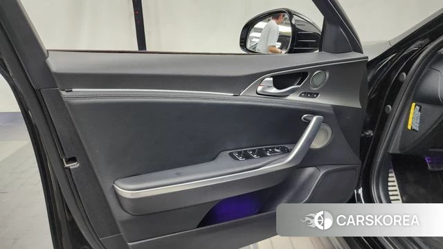 Kia Stinger id 4471789 из Кореи 16