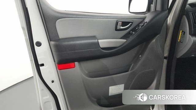 Hyundai The New Grand Starex id 4594825 из Кореи 16