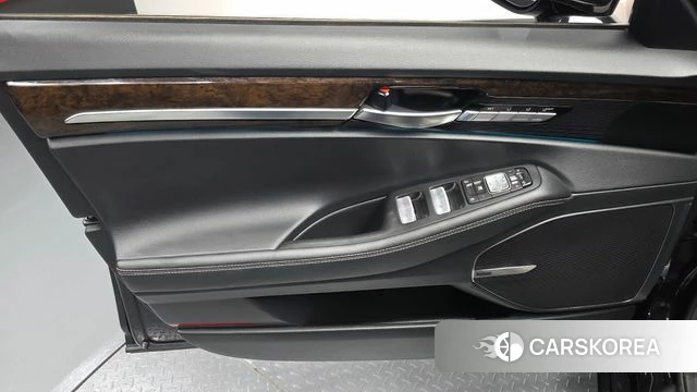 Genesis G90 id 4754994 из Кореи 16