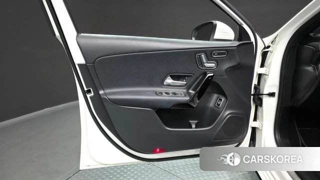 Mercedes-Benz A-Class W177 id 4794210 из Кореи 16