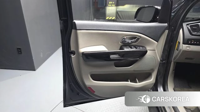 Kia The New Carnival id 4672346 из Кореи 16