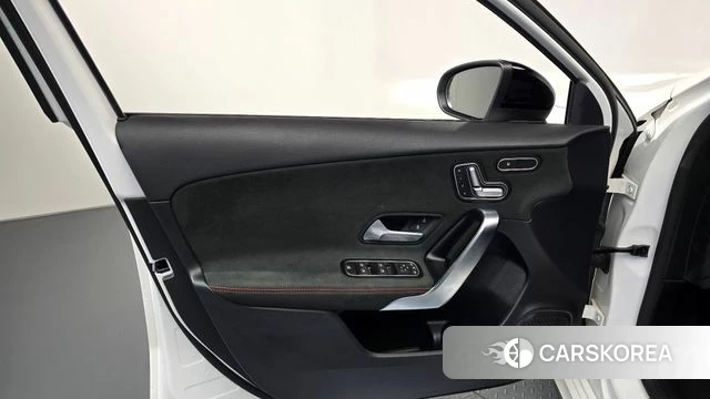 Mercedes-Benz A-Class W177 id 4506311 из Кореи 16