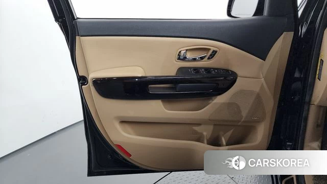 Kia The New Carnival id 4384887 из Кореи 16