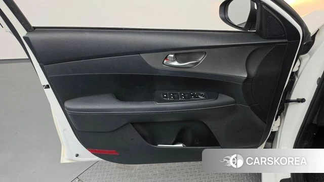 Kia Come New K3 id 4785635 из Кореи 16