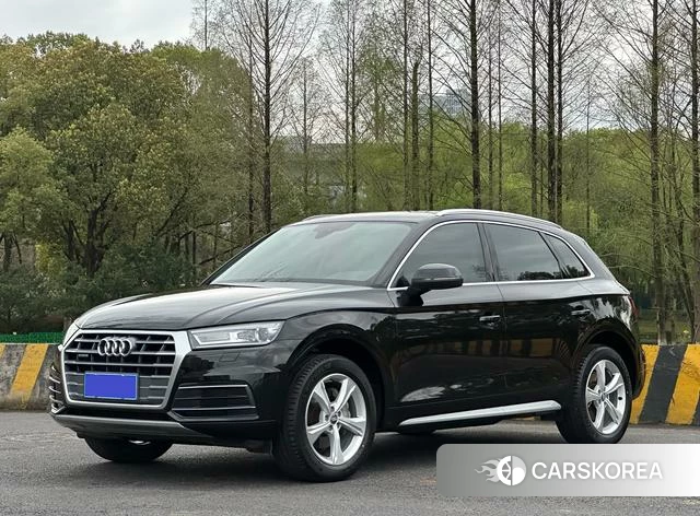 Audi Q5L id 4260606 из Китая 16