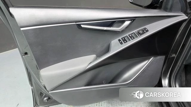 Kia Di Ol Nu Niro id 4309342 из Кореи 16