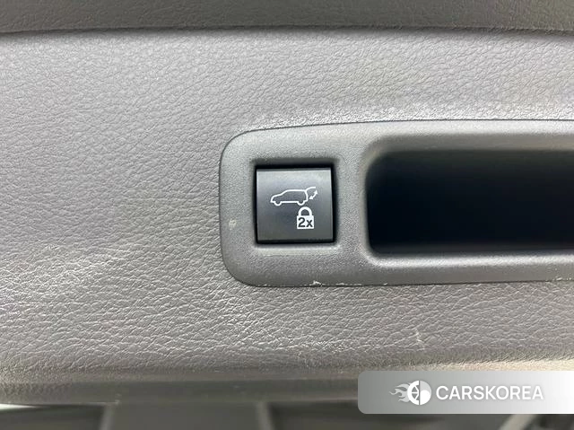 Toyota Saina id 4272160 из Китая 16