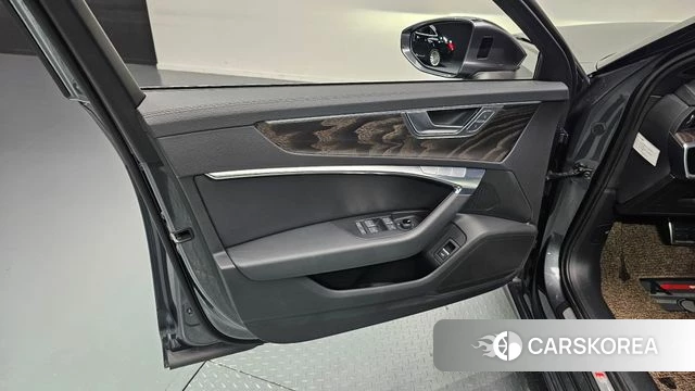 Audi A6 (C8) id 4470929 из Кореи 16