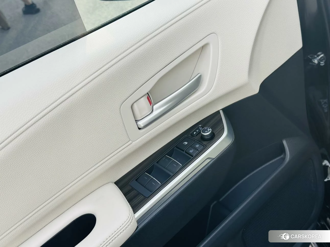 Toyota Saina id 4407483 из Китая 16