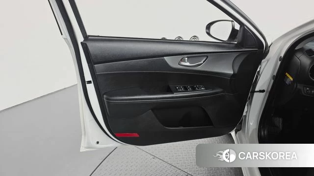 Kia Come New K3 id 4482375 из Кореи 16