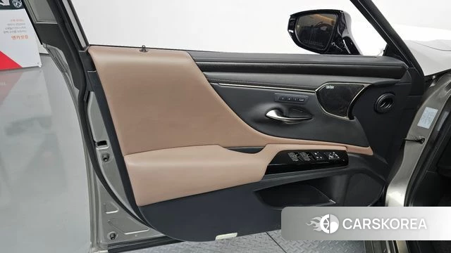 Lexus ES300h 7th generation id 4427552 из Кореи 16