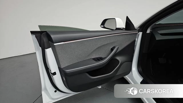 Tesla Model 3 id 4527968 из Кореи 16