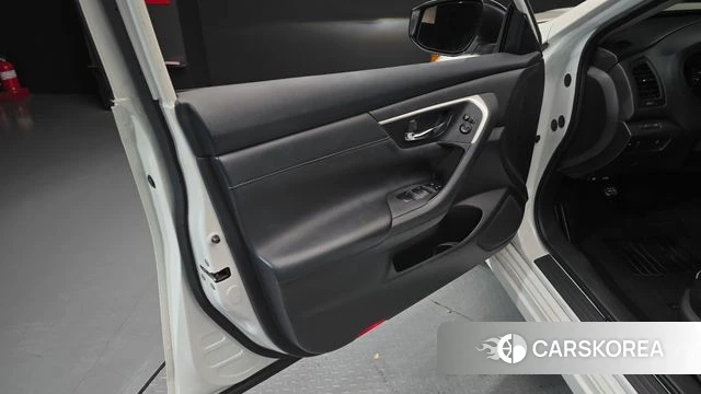 Nissan Altima id 4477415 из Кореи 16